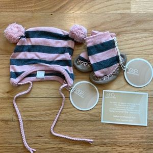 egg Baby by Susan Lazar Hat and Bootie Set - 3-6 months